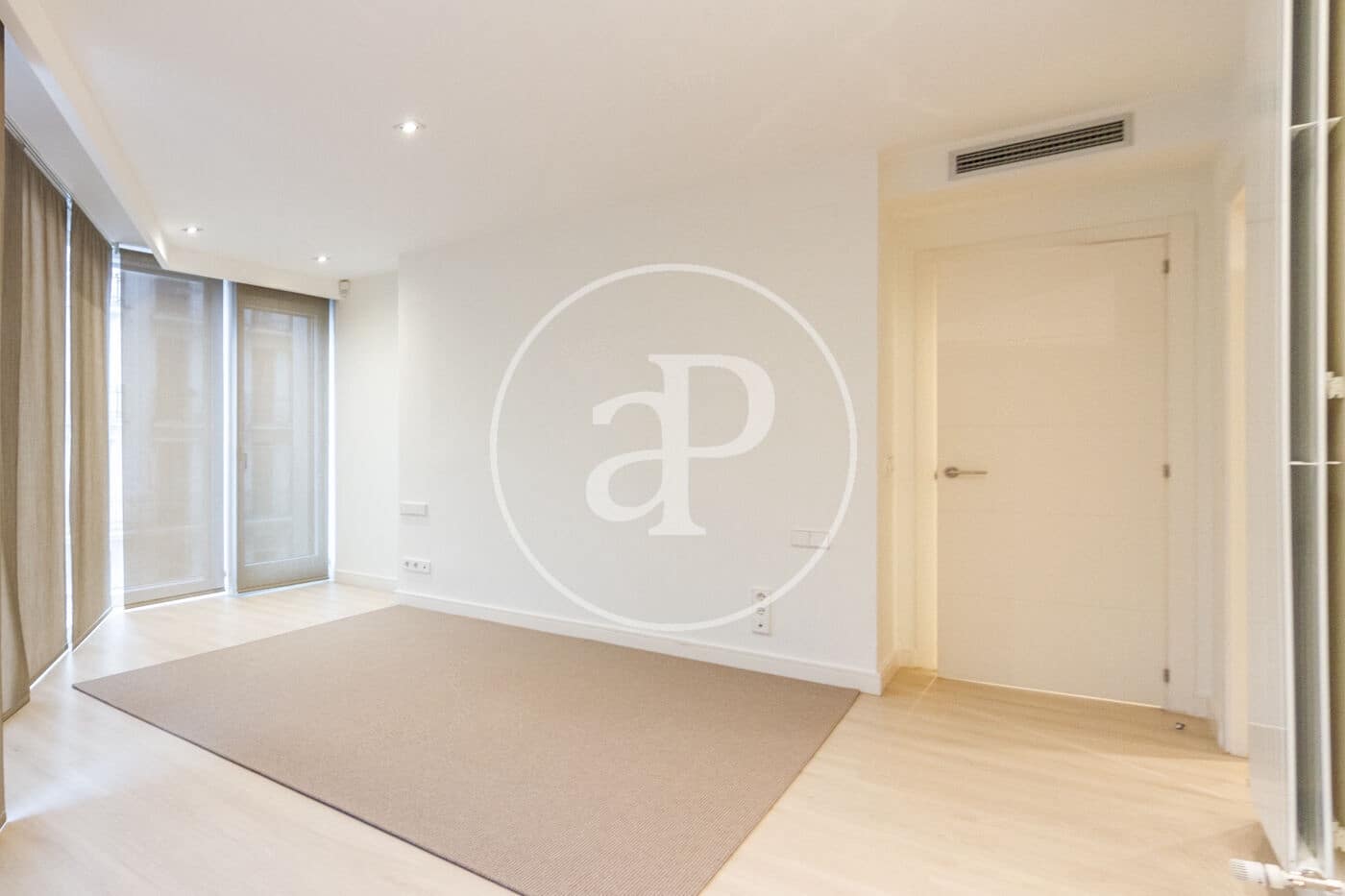 1 sypialnia Apartament do wynajęcia w Miasto Madryt - 2 650 € (Ref: 9843410)