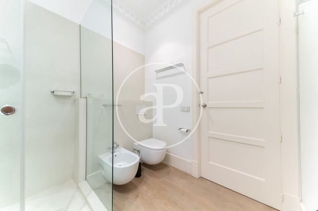 3 quarto Apartamento para arrendar em Almagro, Madrid cidade - 4 600 € (Ref: 9843411)