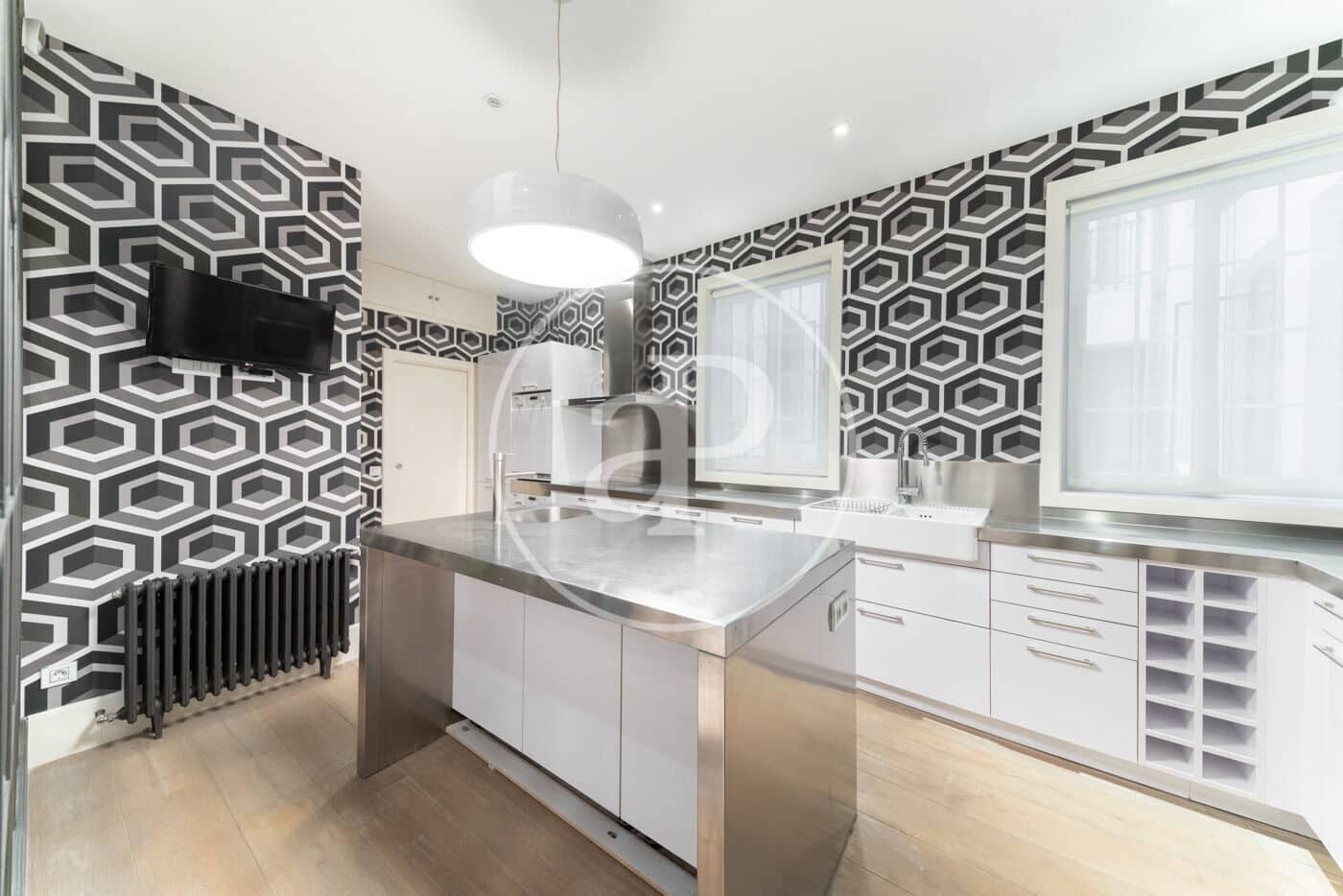3 quarto Apartamento para arrendar em Madrid cidade - 4 600 € (Ref: 9843411)