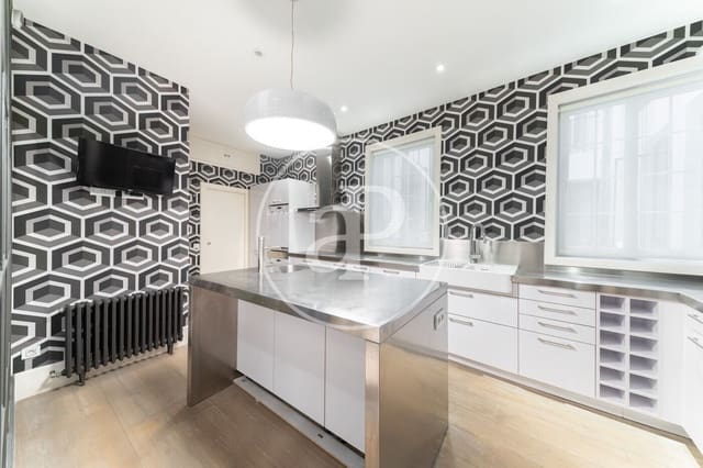3 quarto Apartamento para arrendar em Almagro, Madrid cidade - 4 600 € (Ref: 9843411)