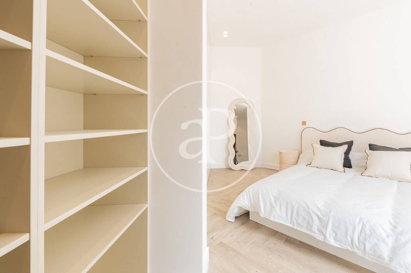 2 bedroom Apartment for sale in Madrid city - € 1,299,000 (Ref: 9843412)
