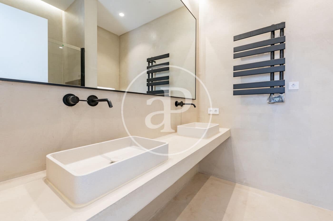 2 bedroom Apartment for sale in Madrid city - € 1,299,000 (Ref: 9843412)
