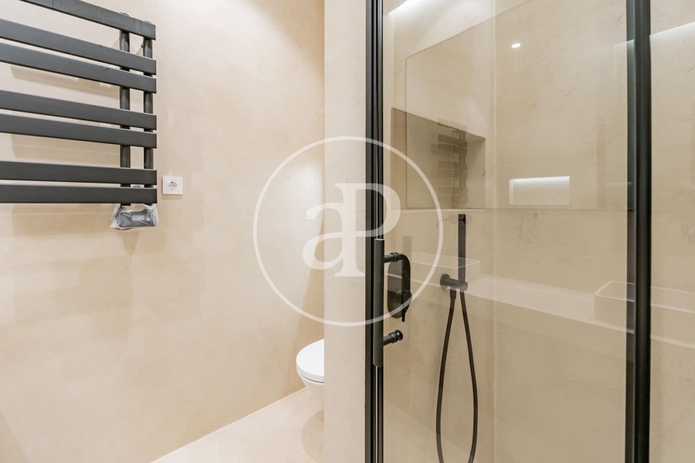 2 bedroom Apartment for sale in Madrid city - € 1,299,000 (Ref: 9843412)