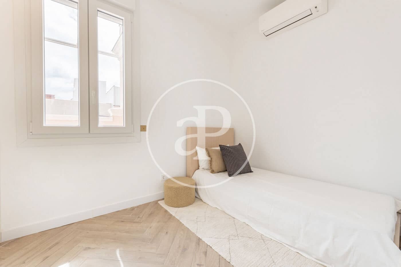 2 bedroom Apartment for sale in Madrid city - € 1,299,000 (Ref: 9843412)