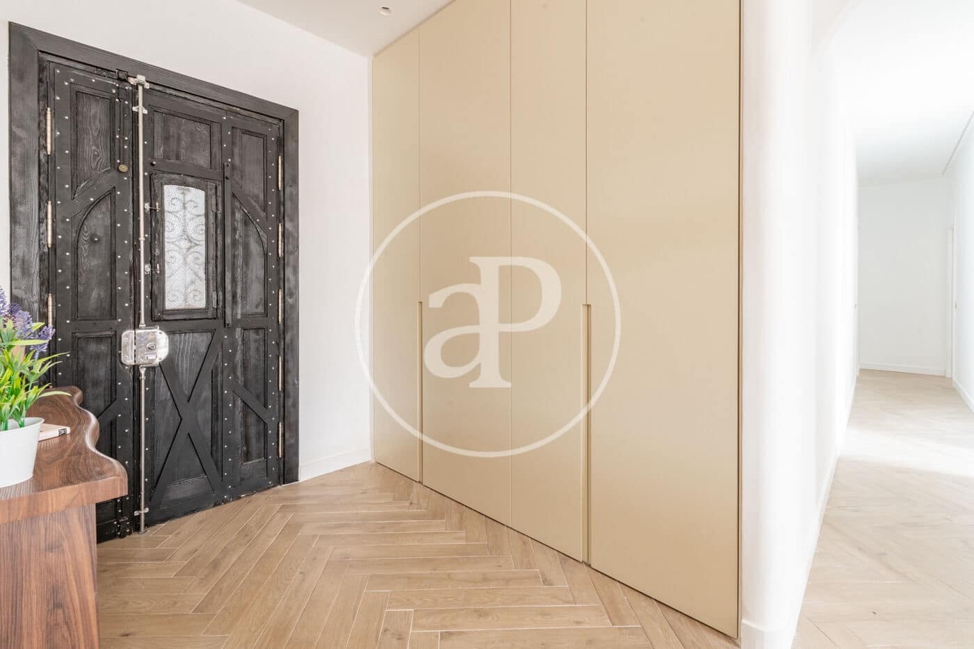 2 bedroom Apartment for sale in Madrid city - € 1,299,000 (Ref: 9843412)