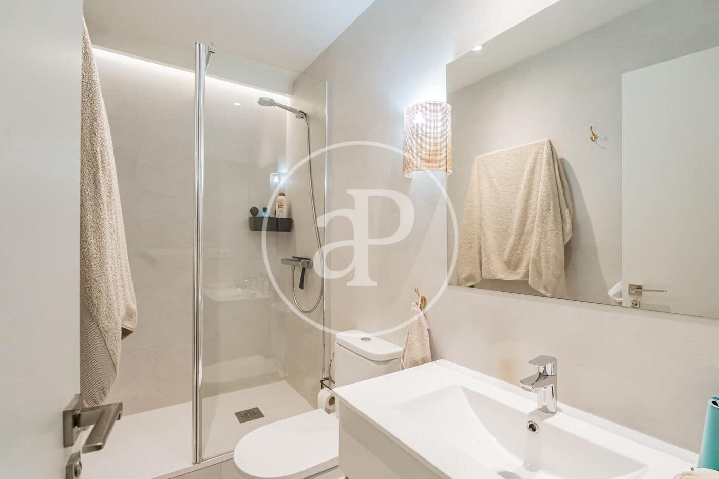 2 bedroom Apartment for sale in Madrid city - € 730,000 (Ref: 9843413)