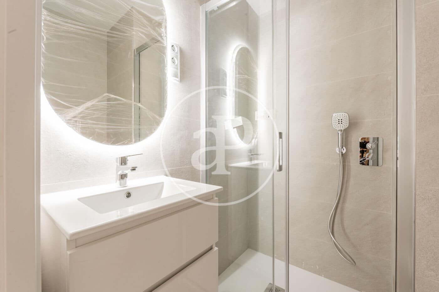 6 bedroom Apartment for sale in Madrid city - € 1,200,000 (Ref: 9846245)