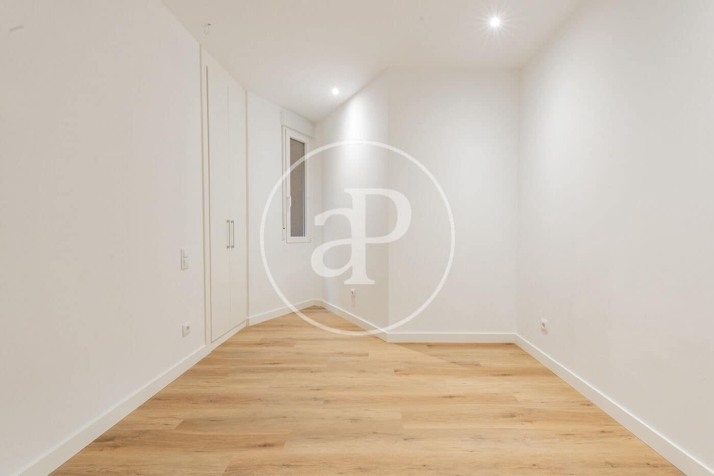 6 bedroom Apartment for sale in Madrid city - € 1,200,000 (Ref: 9846245)