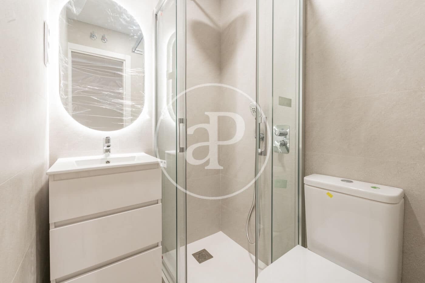 6 bedroom Apartment for sale in Madrid city - € 1,200,000 (Ref: 9846245)