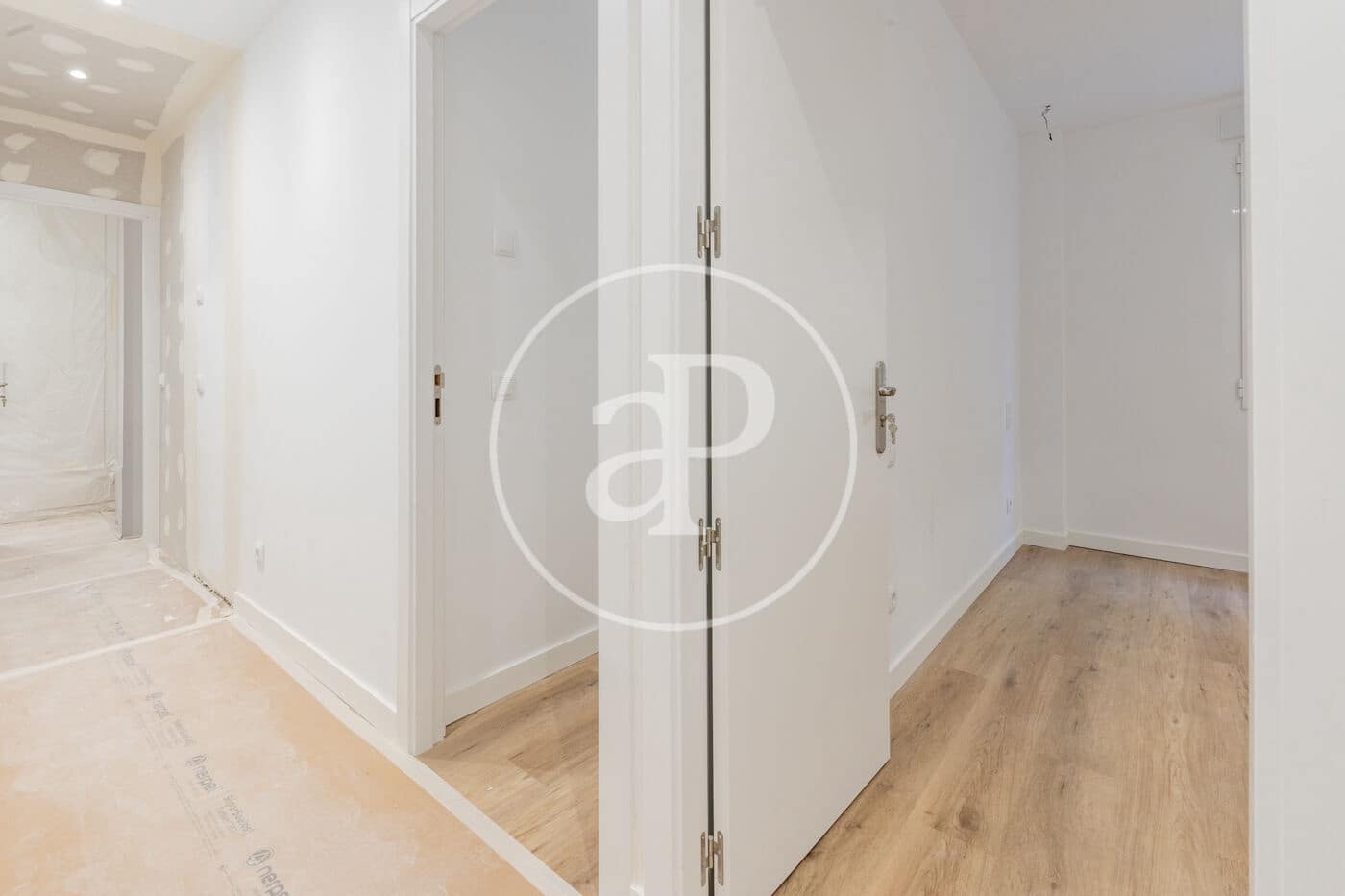 6 bedroom Apartment for sale in Madrid city - € 1,200,000 (Ref: 9846245)
