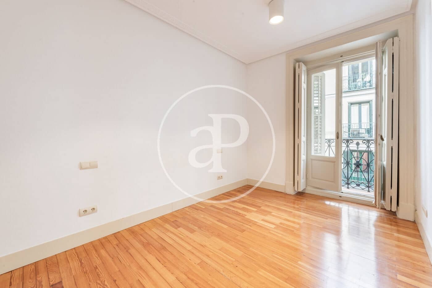 1 sypialnia Apartament do wynajęcia w Miasto Madryt - 2 000 € (Ref: 9846248)