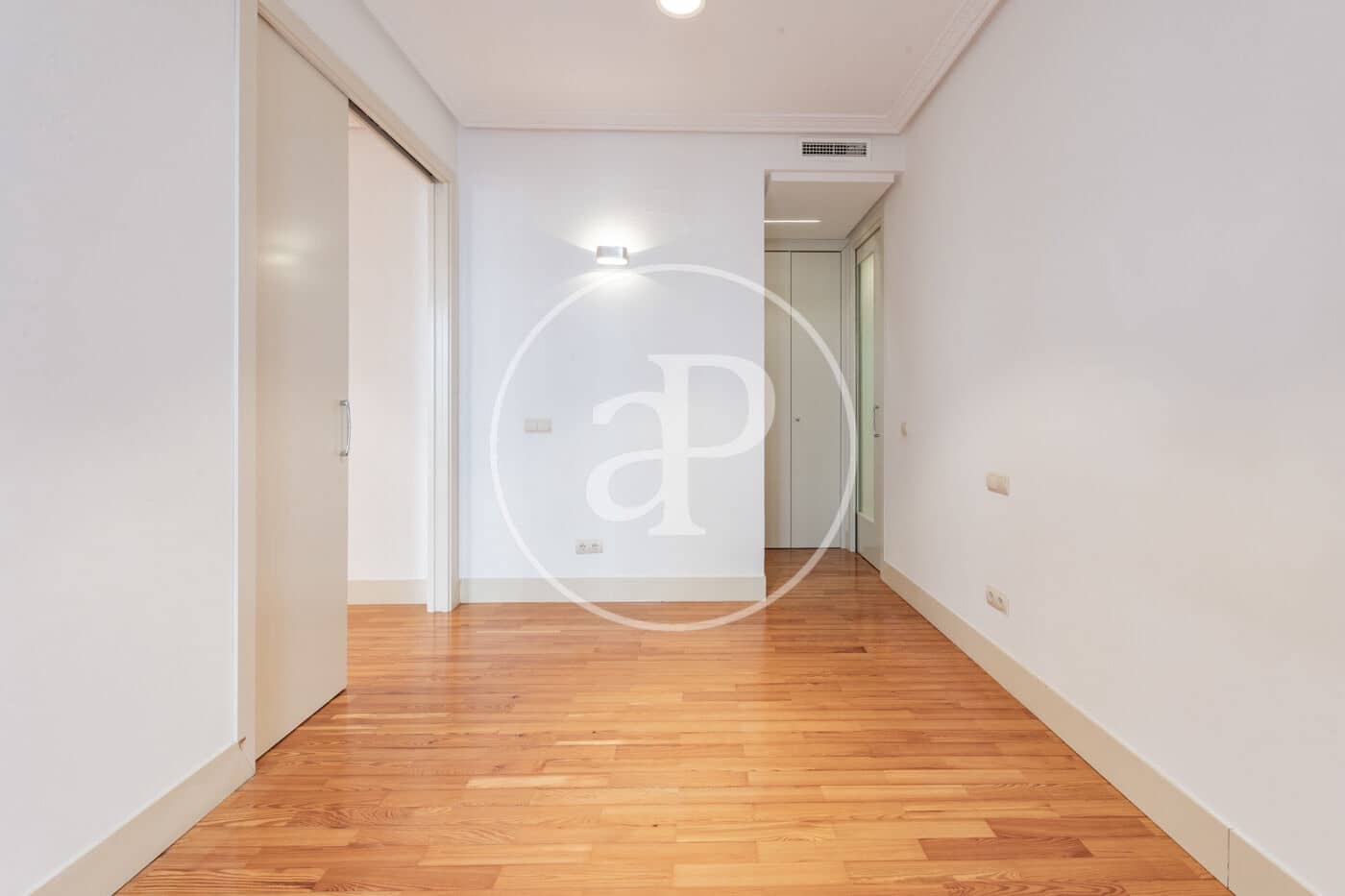 1 sypialnia Apartament do wynajęcia w Miasto Madryt - 2 000 € (Ref: 9846248)