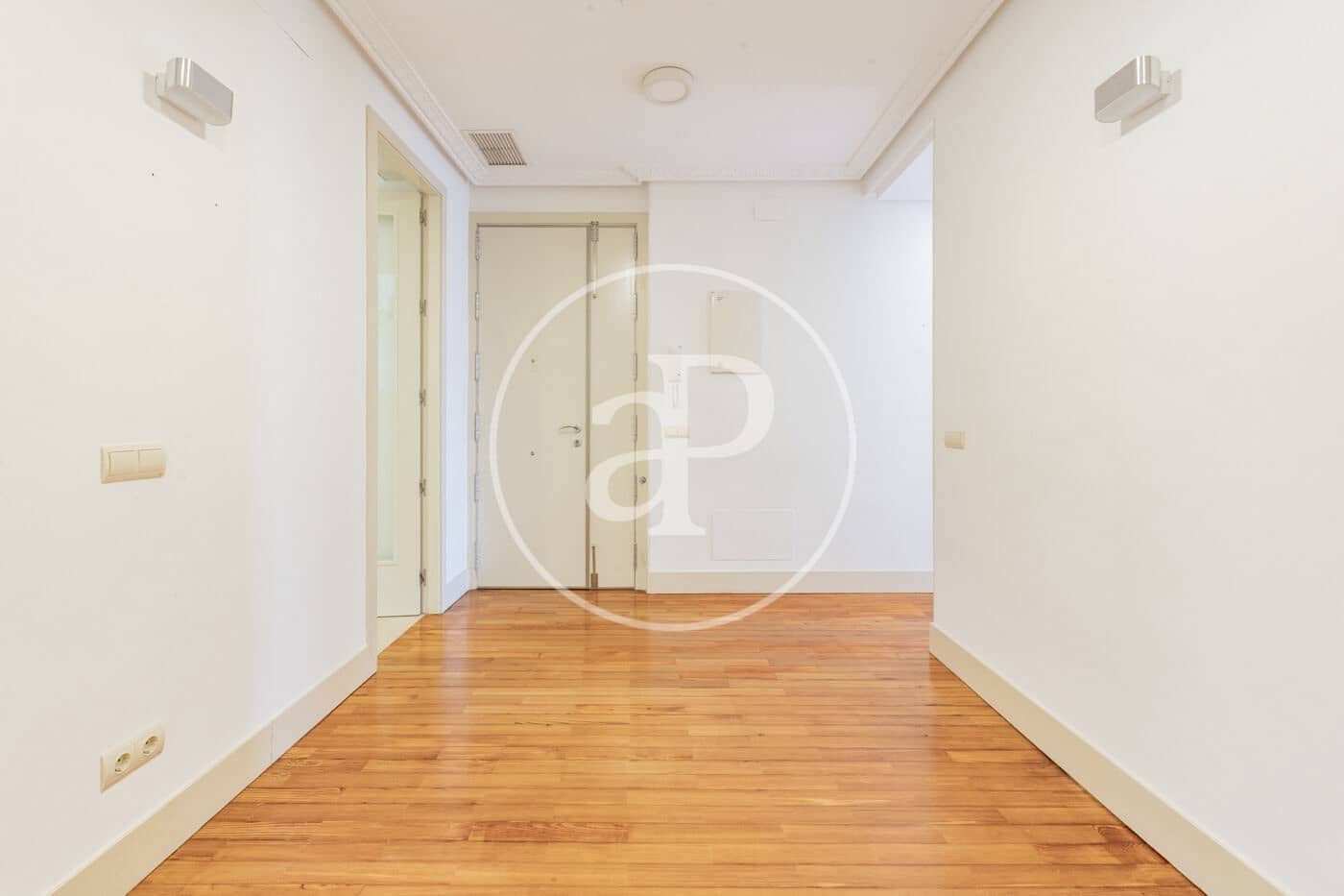 Apartamento de 1 habitación en Madrid ciudad en alquiler - 2.400 € (Ref: 9846249)