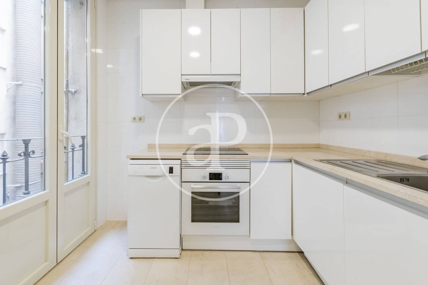 Apartamento de 1 habitación en Madrid ciudad en alquiler - 2.400 € (Ref: 9846249)