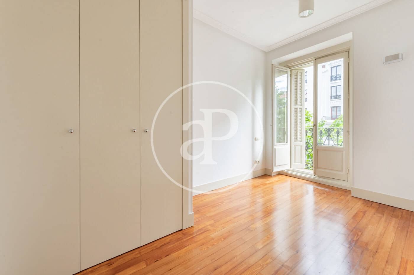 Apartamento de 1 habitación en Madrid ciudad en alquiler - 2.400 € (Ref: 9846249)