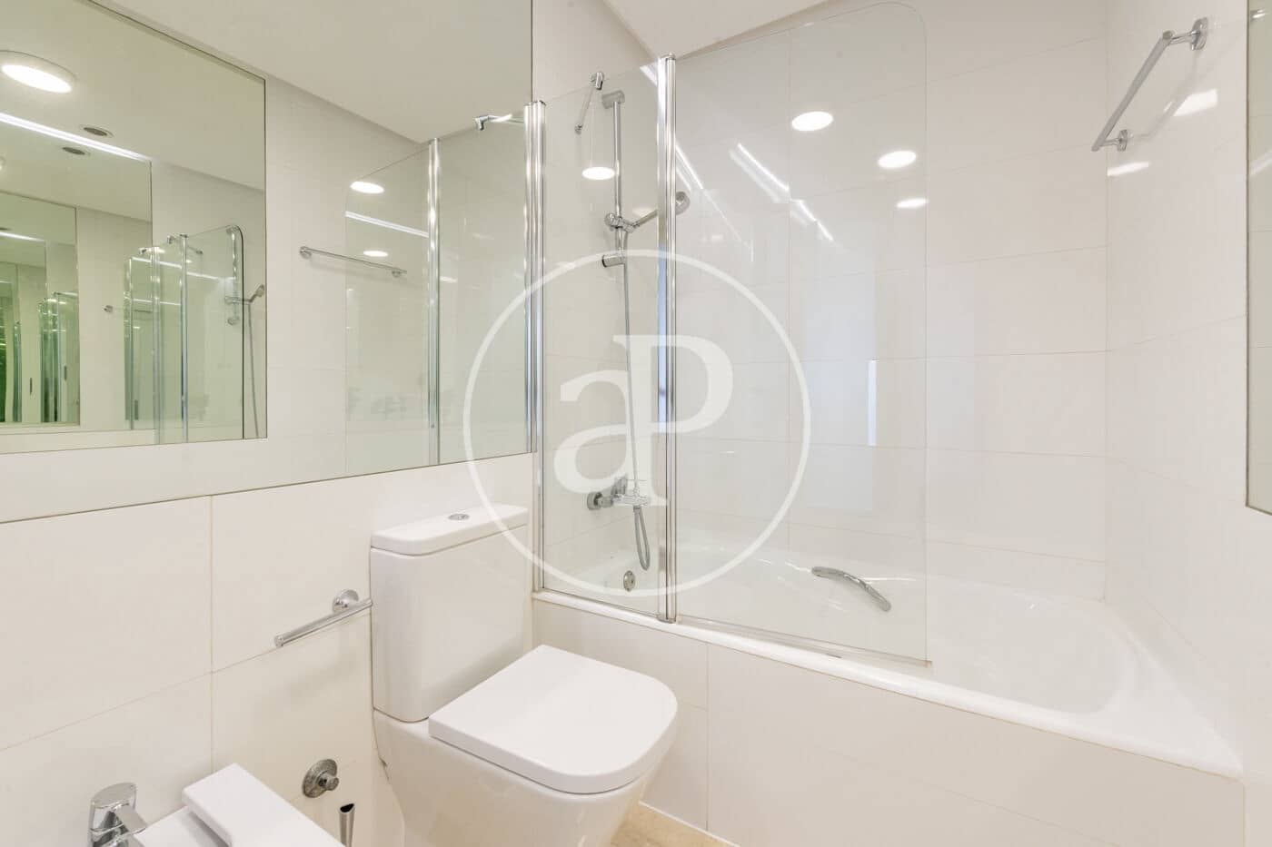Apartamento de 1 habitación en Madrid ciudad en alquiler - 2.400 € (Ref: 9846249)