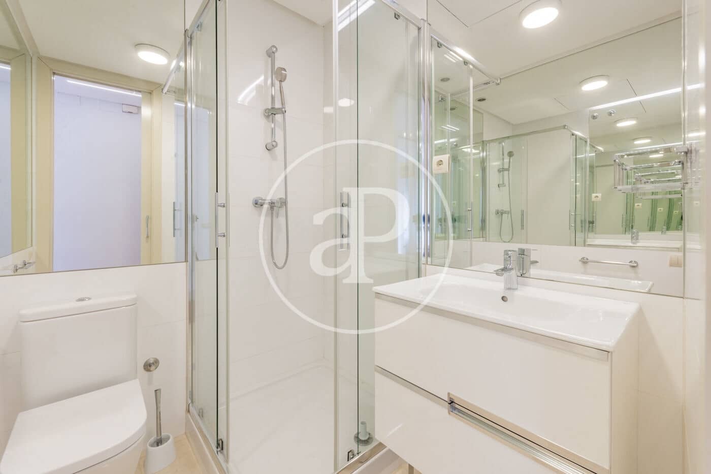 Apartamento de 1 habitación en Madrid ciudad en alquiler - 2.400 € (Ref: 9846249)