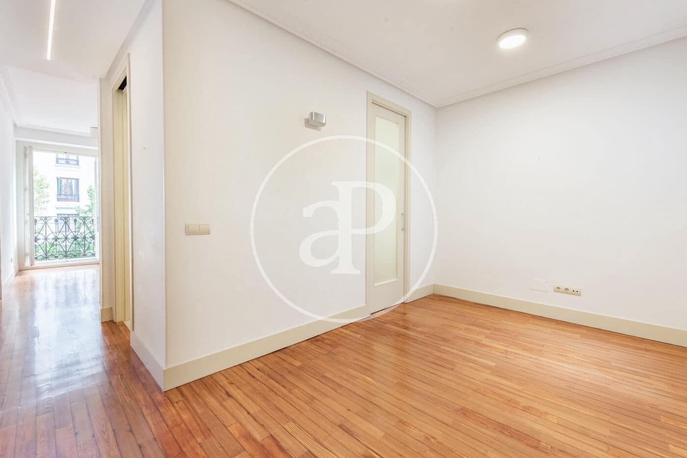 Apartamento de 1 habitación en Madrid ciudad en alquiler - 2.400 € (Ref: 9846249)