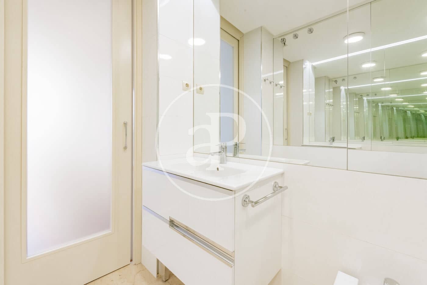 Apartamento de 1 habitación en Madrid ciudad en alquiler - 2.400 € (Ref: 9846249)