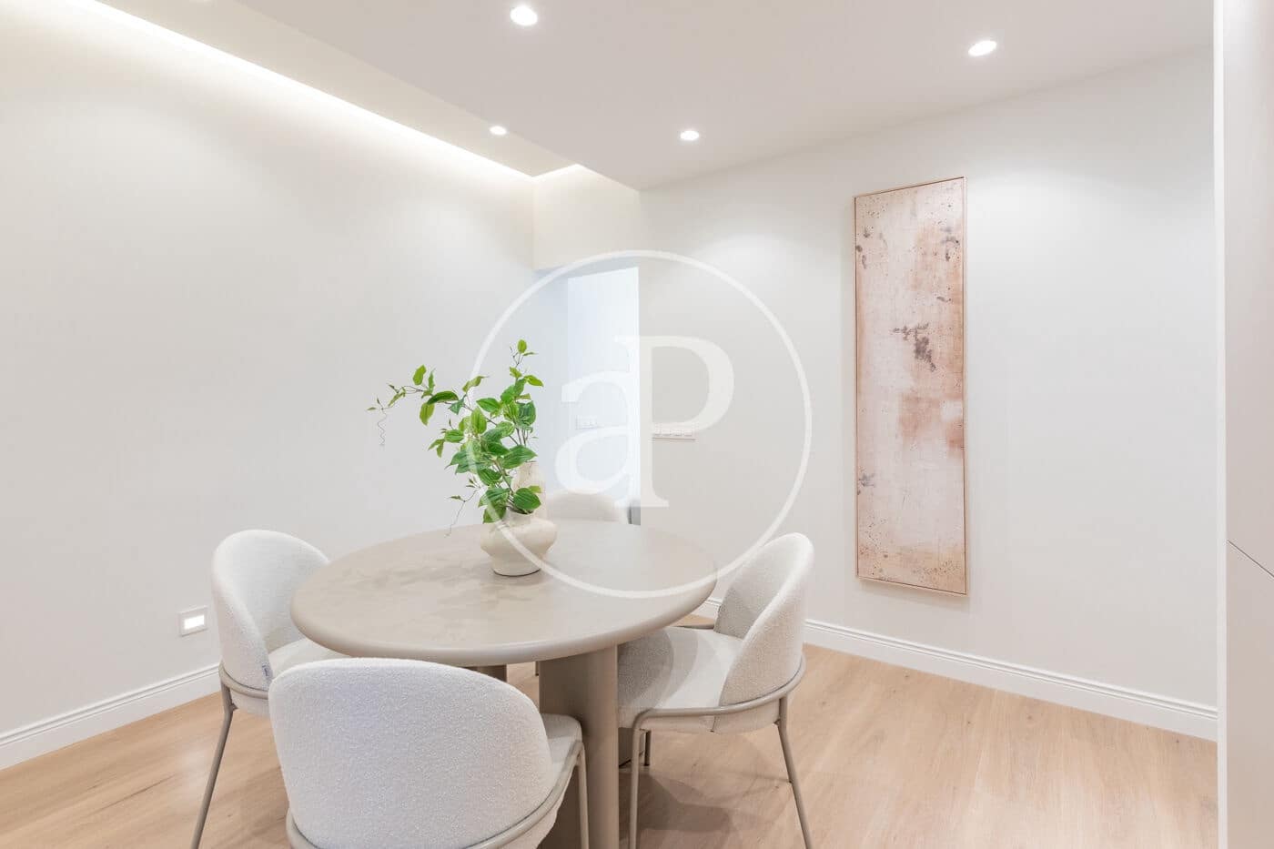3 bedroom Apartment for sale in Madrid city - € 1,175,000 (Ref: 9846250)