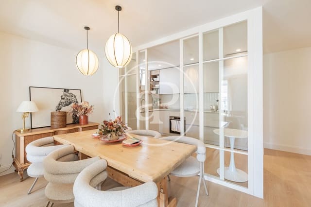 2 sovrum Lägenhet till salu i Universidad, Madrid stad - 950 000 € (Ref: 9846251)