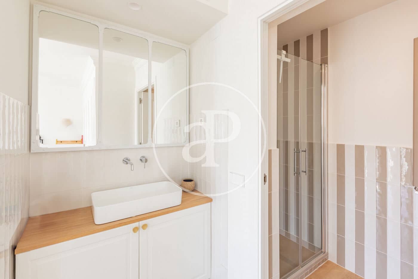 2 bedroom Apartment for sale in Madrid city - € 950,000 (Ref: 9846251)