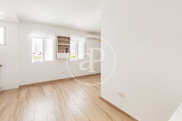 1 soveværelse Lejlighed til leje i Acacias, Madrid by - € 1.100 (Ref: 9849395)