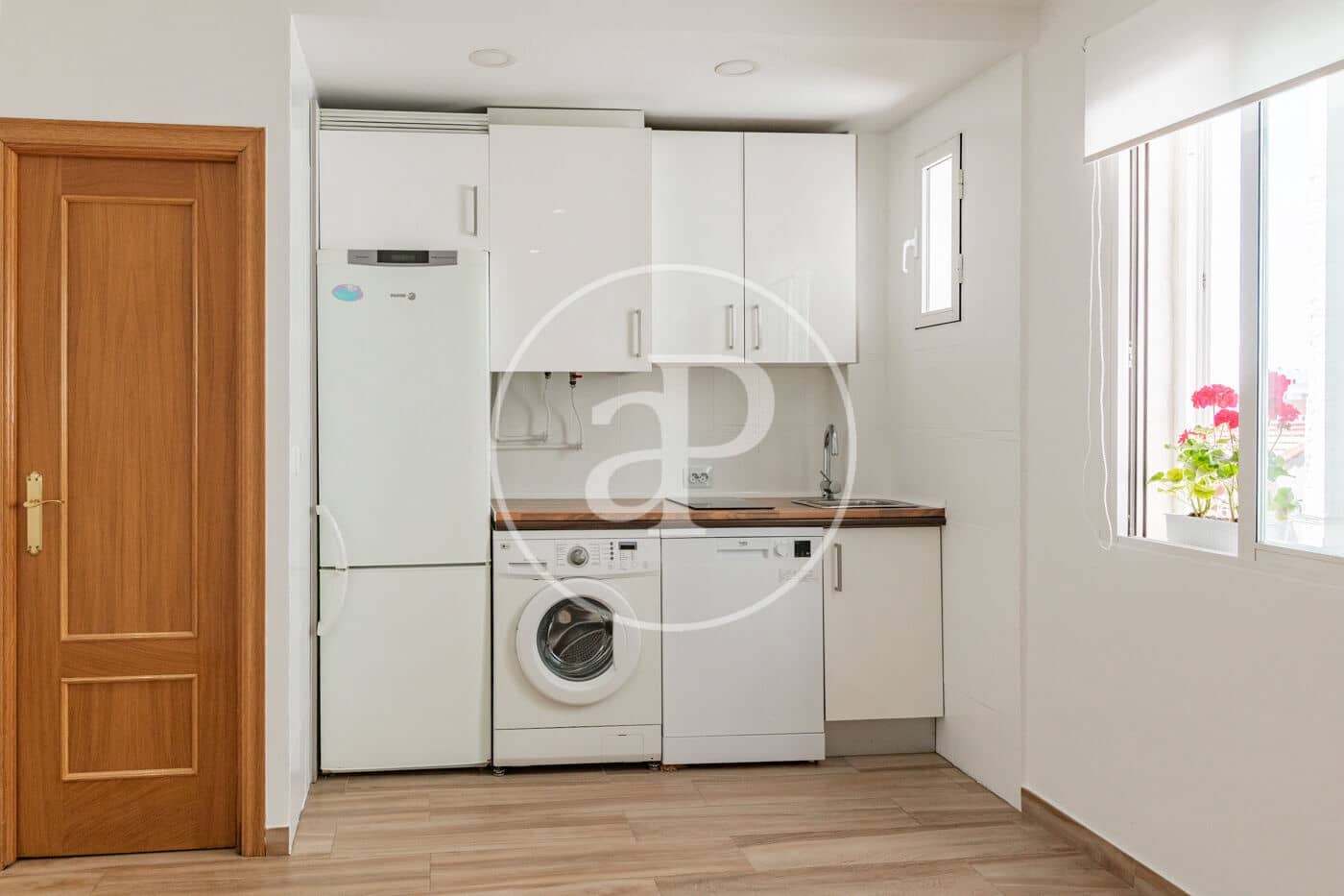 1 soveværelse Lejlighed til leje i Madrid by - € 1.100 (Ref: 9849395)