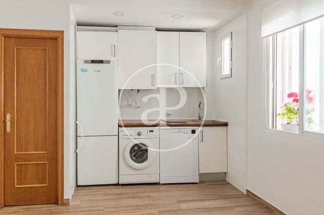 1 soveværelse Lejlighed til leje i Acacias, Madrid by - € 1.100 (Ref: 9849395)