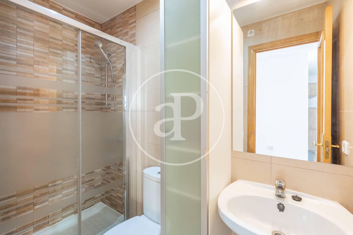1 soveværelse Lejlighed til leje i Madrid by - € 1.100 (Ref: 9849395)