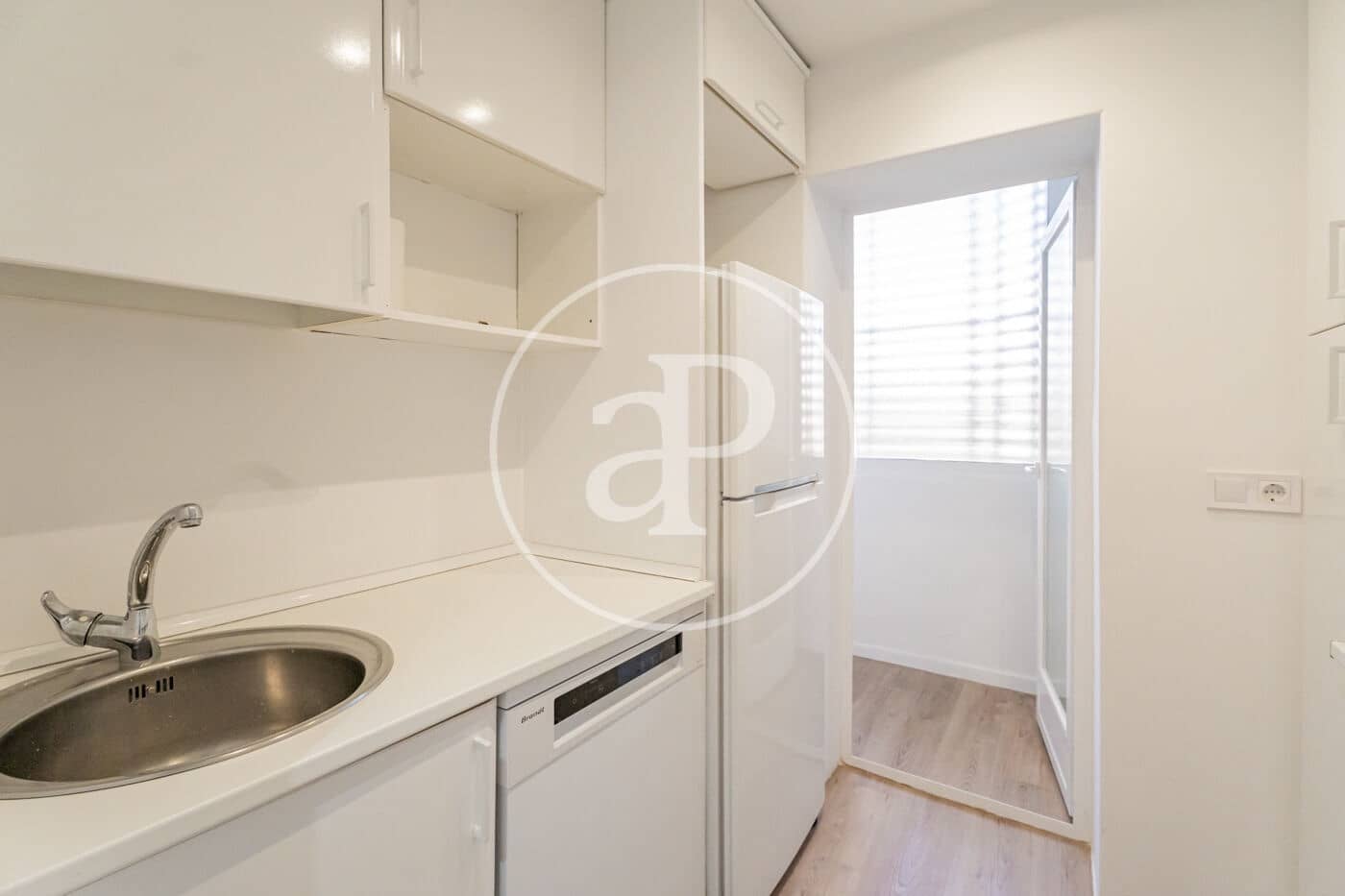 2 sypialnia Apartament do wynajęcia w Miasto Madryt z basenem garażem - 1 850 € (Ref: 9849396)