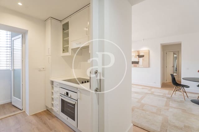 2 soveværelse Lejlighed til leje i Hispanoamérica, Madrid by med swimmingpool garage - € 1.850 (Ref: 9849396)