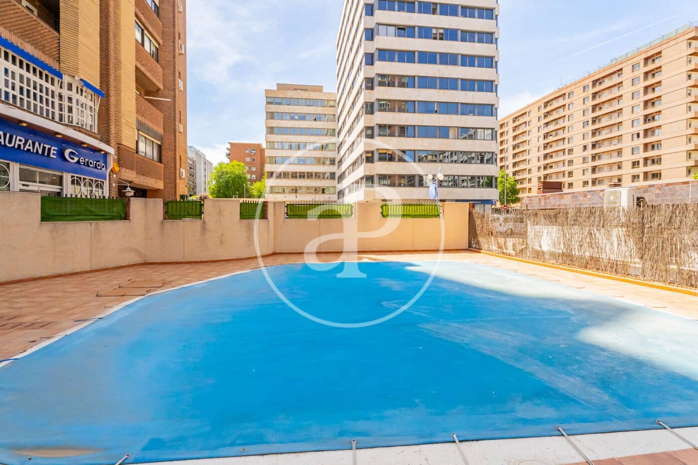 2 sypialnia Apartament do wynajęcia w Miasto Madryt z basenem garażem - 1 850 € (Ref: 9849396)