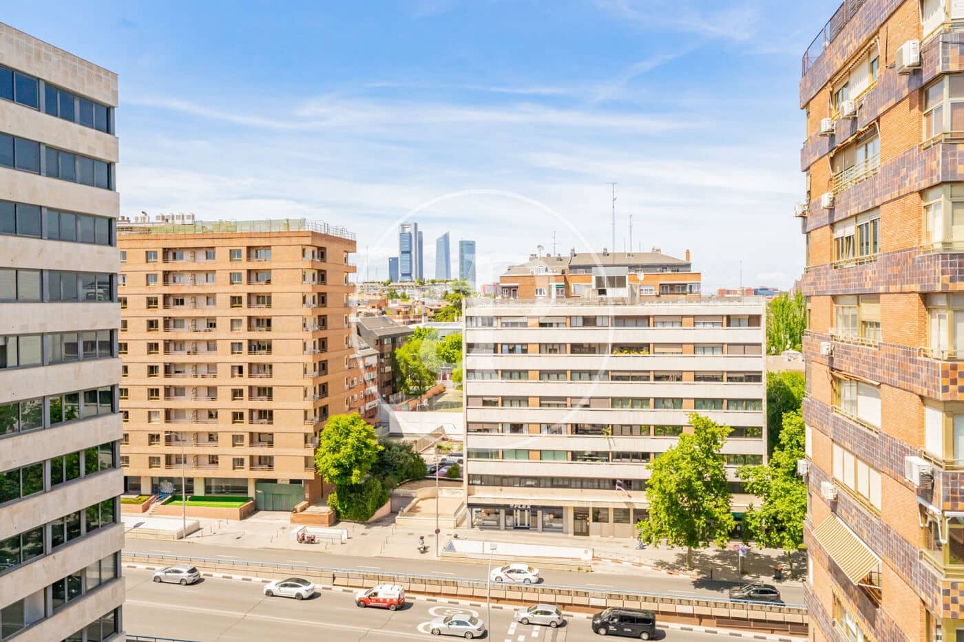 2 sypialnia Apartament do wynajęcia w Miasto Madryt z basenem garażem - 1 850 € (Ref: 9849396)