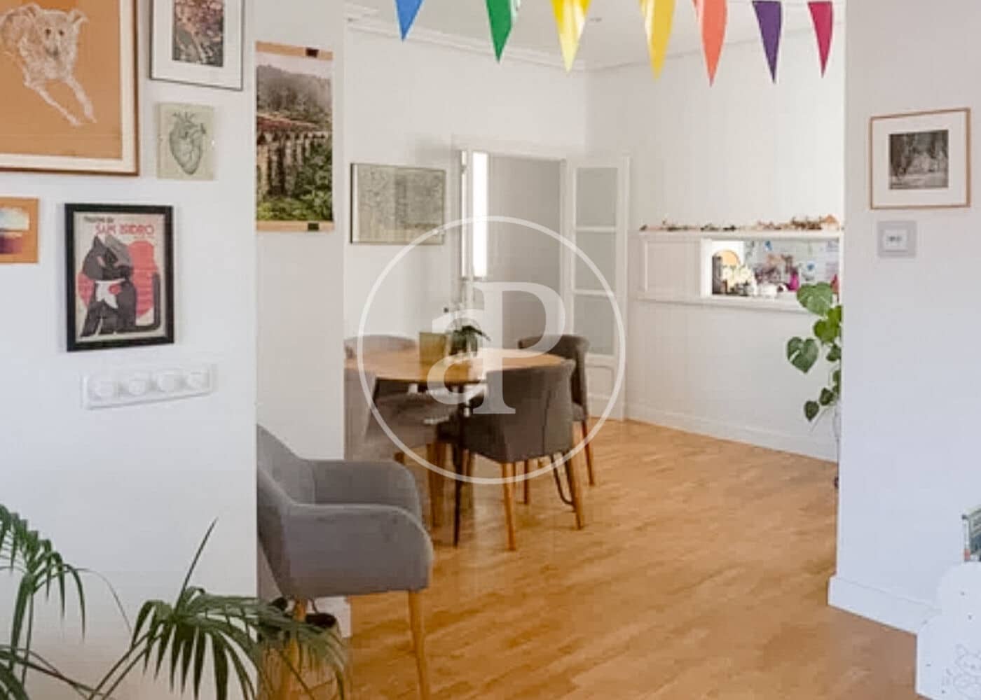 3 soveværelse Lejlighed til leje i Madrid by med garage - € 3.250 (Ref: 9849397)