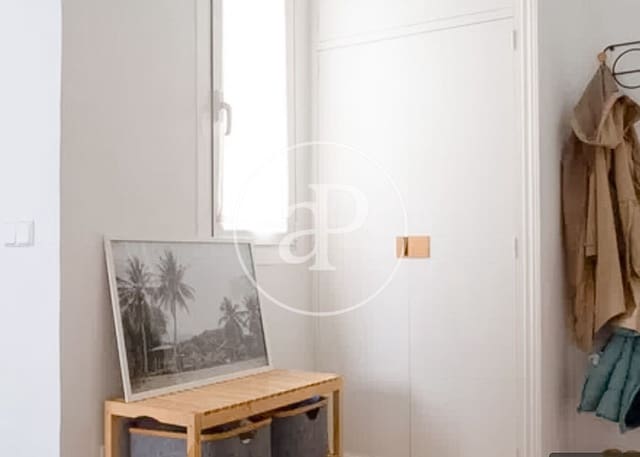 3 soveværelse Lejlighed til leje i Ibiza, Madrid by med garage - € 3.250 (Ref: 9849397)