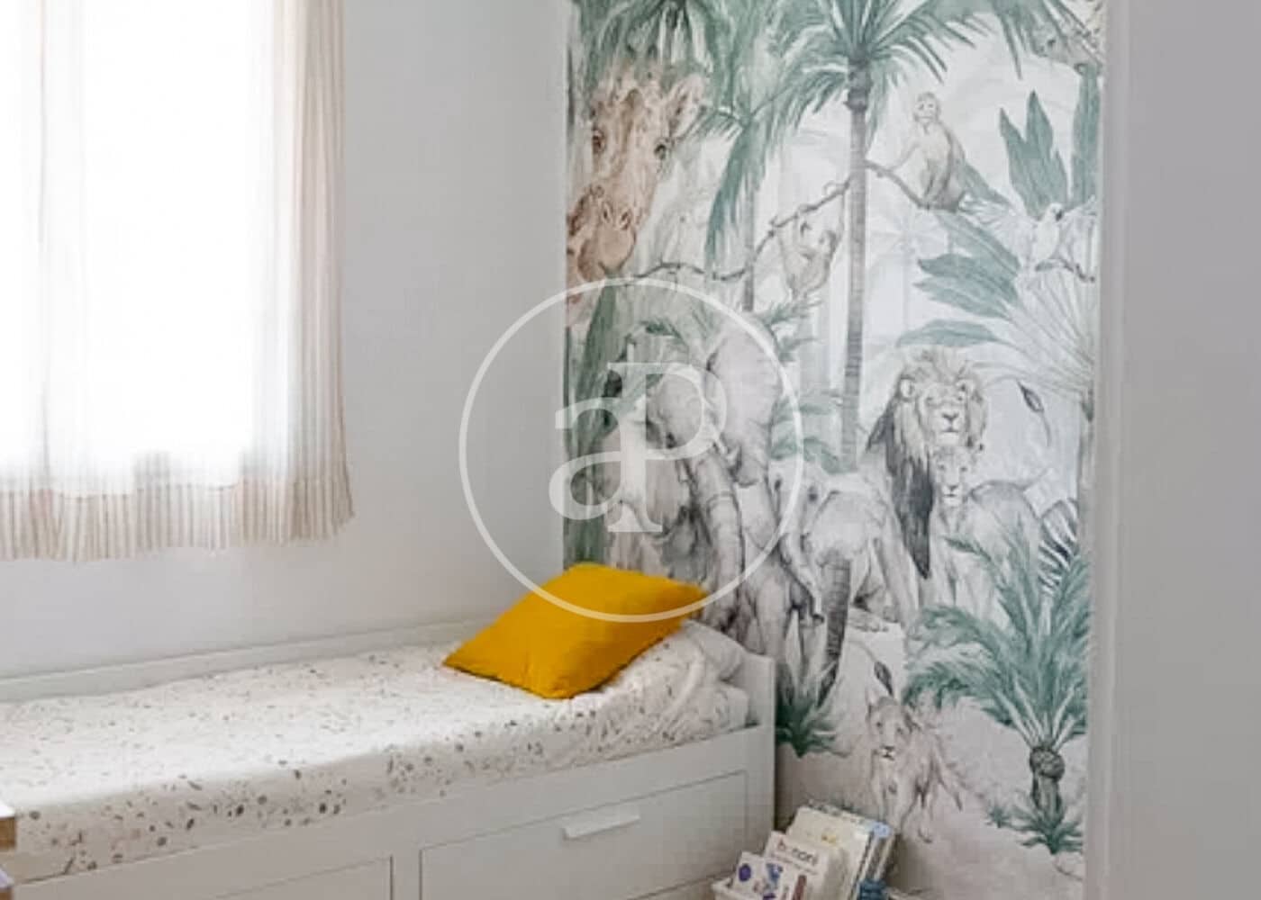 3 soveværelse Lejlighed til leje i Madrid by med garage - € 3.250 (Ref: 9849397)