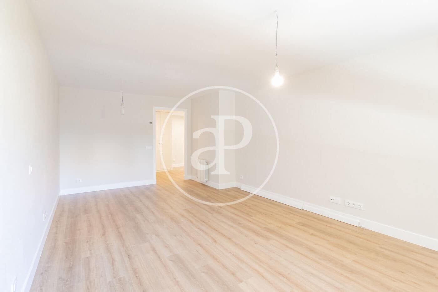 3 bedroom Apartment for rent in Madrid city with pool garage - € 2,700 (Ref: 9851768)