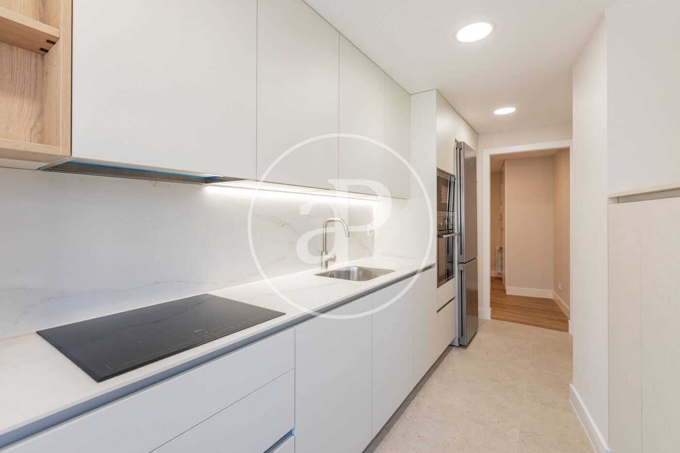 3 bedroom Apartment for rent in Madrid city with pool garage - € 2,700 (Ref: 9851768)