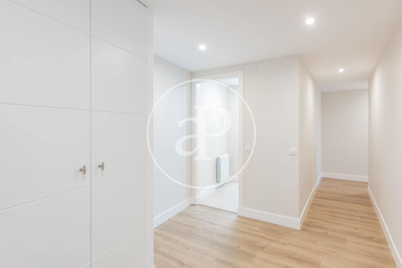 3 bedroom Apartment for rent in Madrid city with pool garage - € 2,700 (Ref: 9851768)