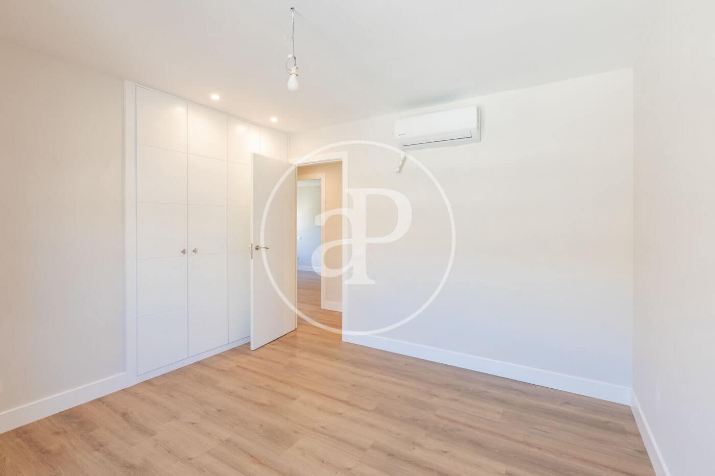 3 bedroom Apartment for rent in Madrid city with pool garage - € 2,700 (Ref: 9851768)