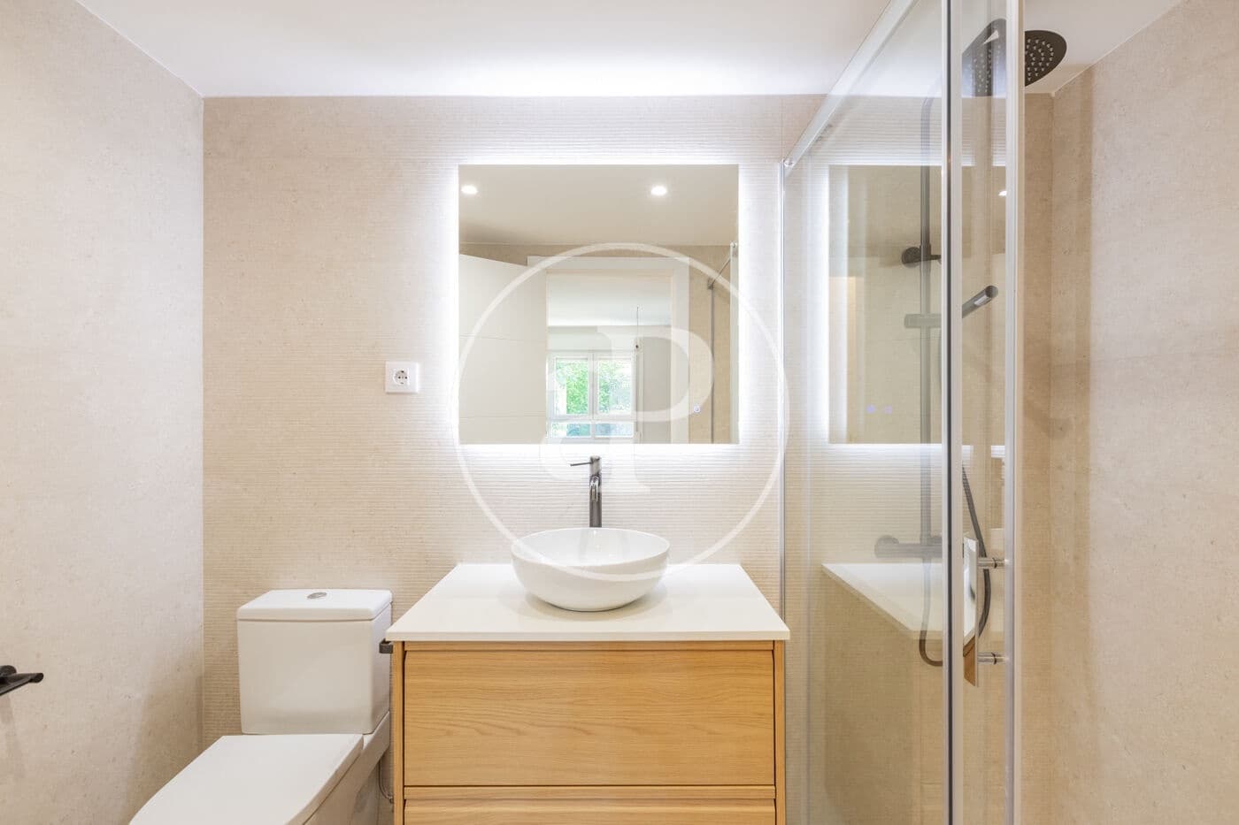 3 bedroom Apartment for rent in Madrid city with pool garage - € 2,700 (Ref: 9851768)