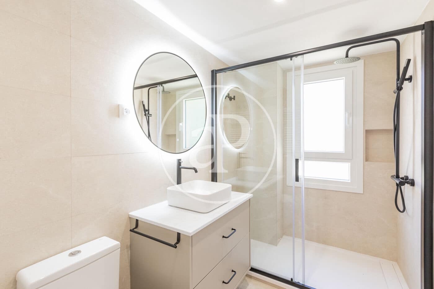 3 bedroom Apartment for rent in Madrid city with pool garage - € 2,700 (Ref: 9851768)