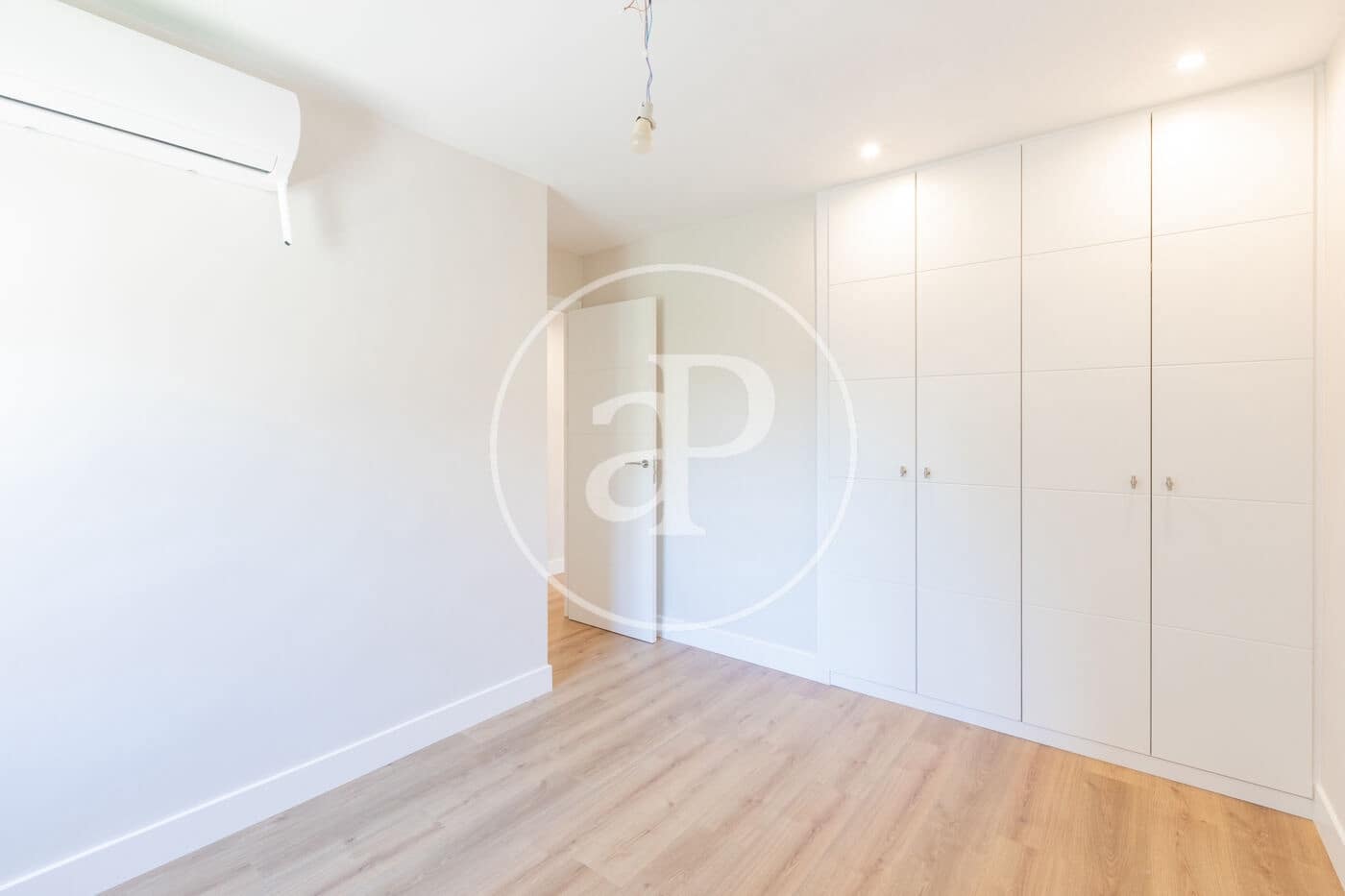 3 bedroom Apartment for rent in Madrid city with pool garage - € 2,700 (Ref: 9851768)