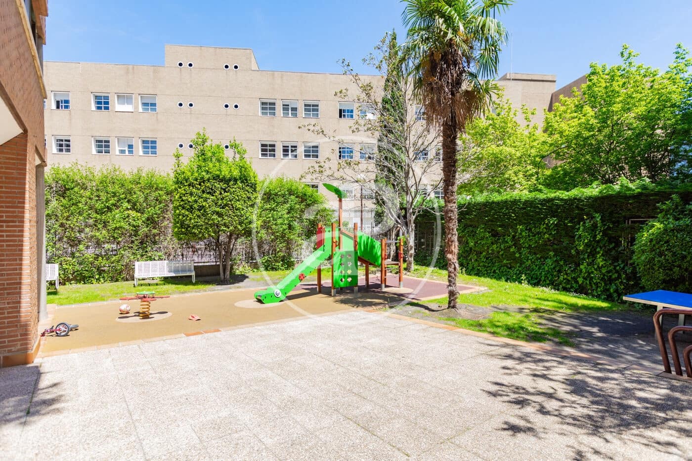 3 bedroom Apartment for rent in Madrid city with pool garage - € 2,700 (Ref: 9851768)