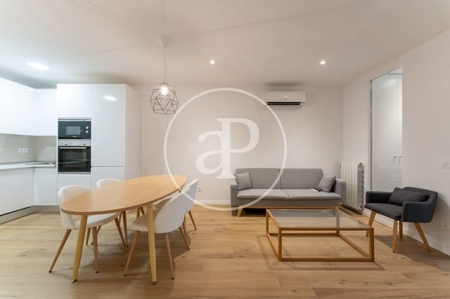 2 soveværelse Lejlighed til leje i Cuatro Caminos, Madrid by - € 2.300 (Ref: 9851769)