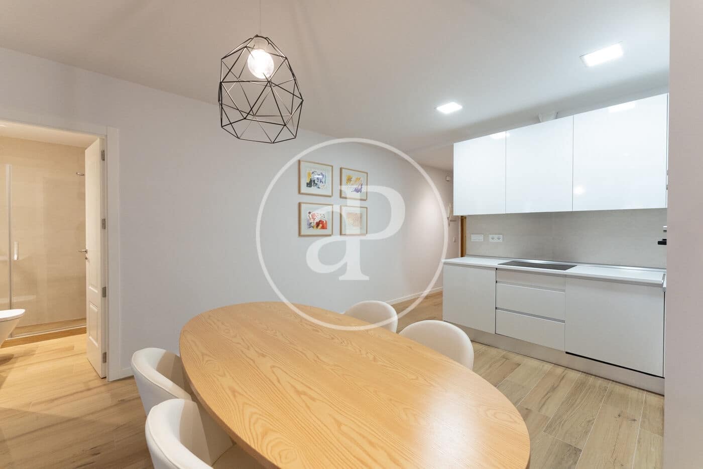 2 soveværelse Lejlighed til leje i Madrid by - € 2.300 (Ref: 9851769)
