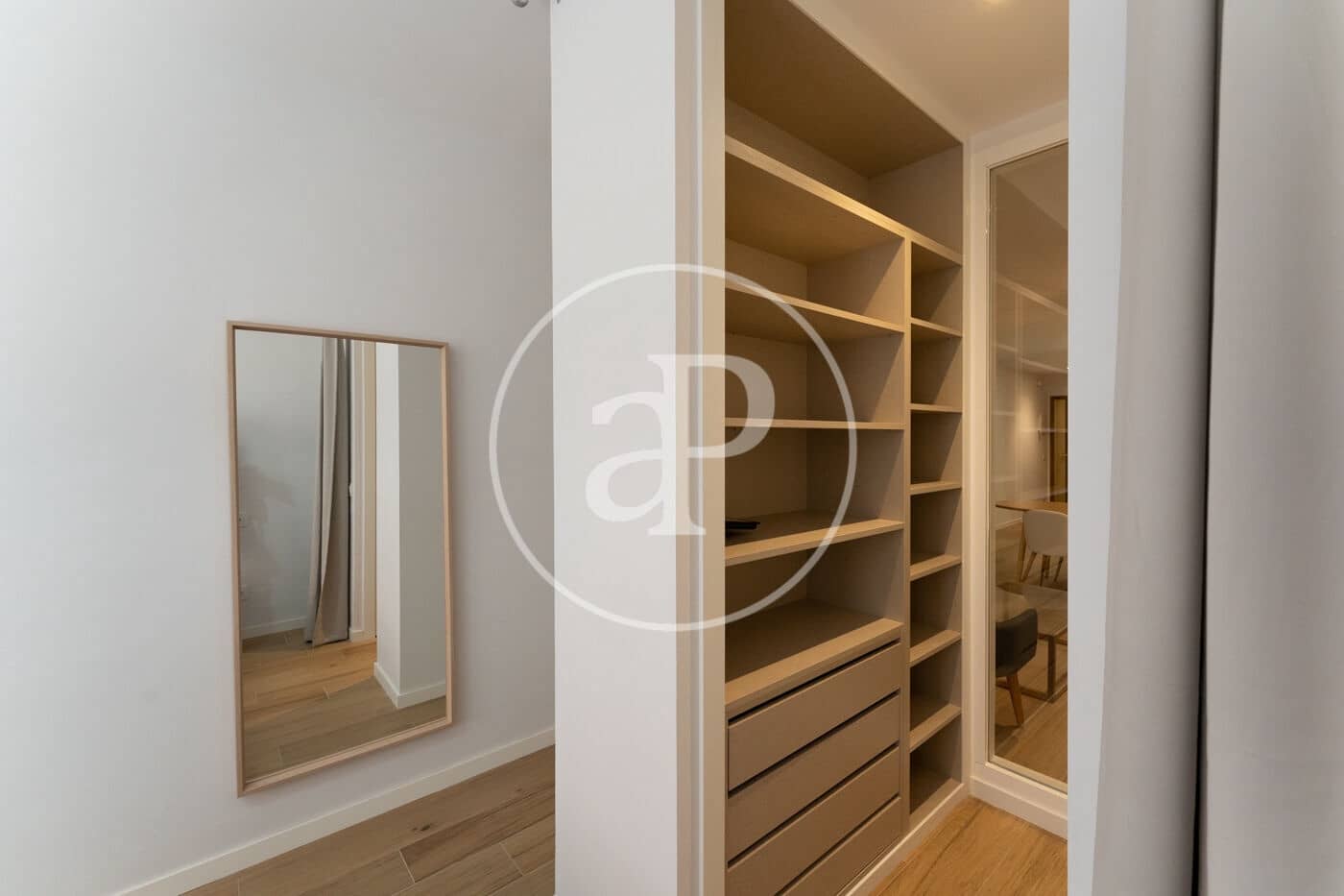 2 soveværelse Lejlighed til leje i Madrid by - € 2.300 (Ref: 9851769)