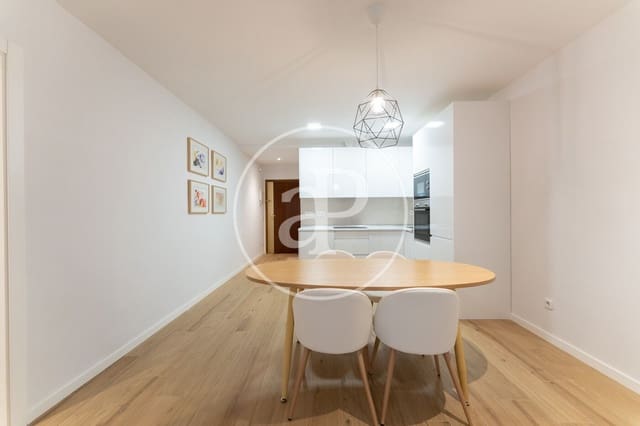 2 soveværelse Lejlighed til leje i Cuatro Caminos, Madrid by - € 2.300 (Ref: 9851769)