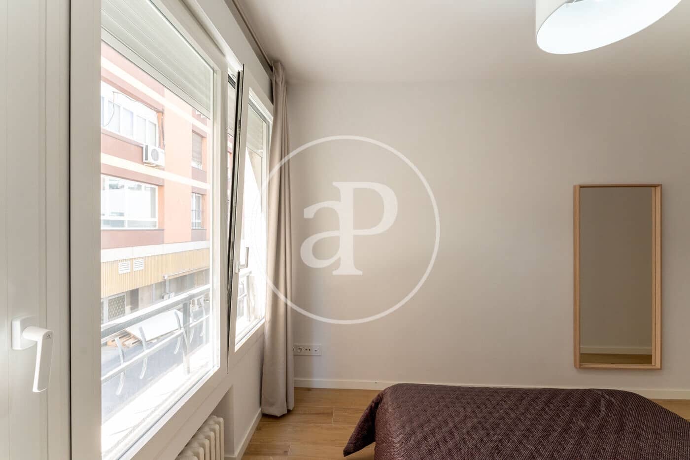2 soveværelse Lejlighed til leje i Madrid by - € 2.300 (Ref: 9851769)